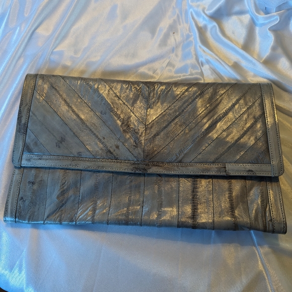 Purse - Picture 3 of 5